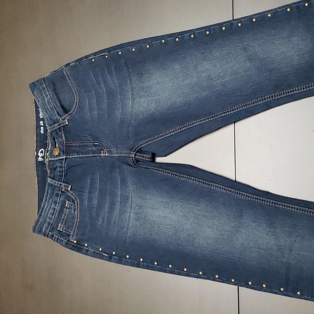 New Directions Studded Straight Jeans Size 6